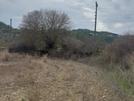 Es Gibt 600 M2 Feld Zum Verkauf In Esentepe Mit Zoneneinteilung Im Dorf