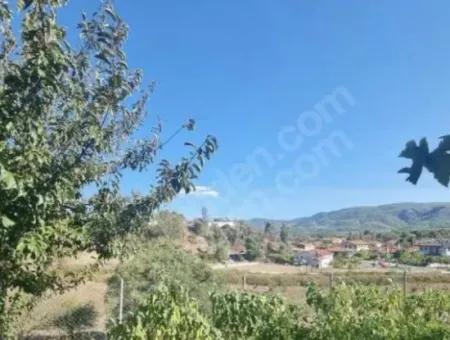 Land For Sale In Kizilyaka With House In 460 M²